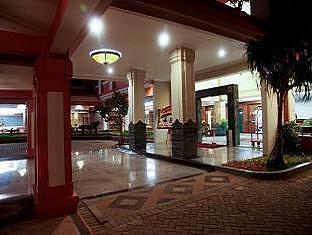 Semarak International Hotel Medan Bagian luar foto